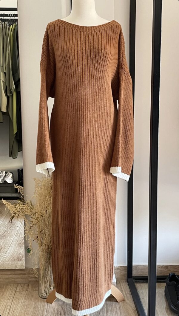 Robe en maille (caramel)